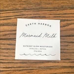 Earth Harbor Mermaid Milk Nutrient Glow Moisturizer